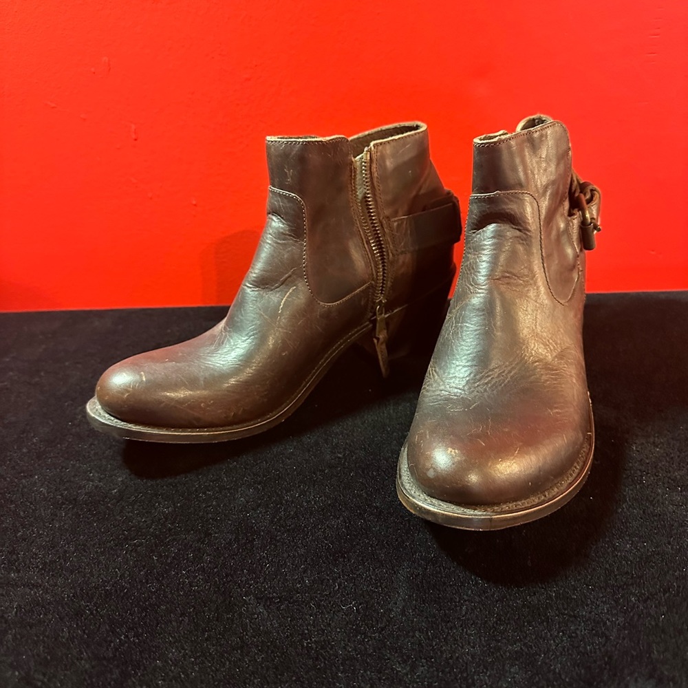J.B. Dillon Short Zip Boot Women’s US 8.5 B Brown Leather
New – never worn.